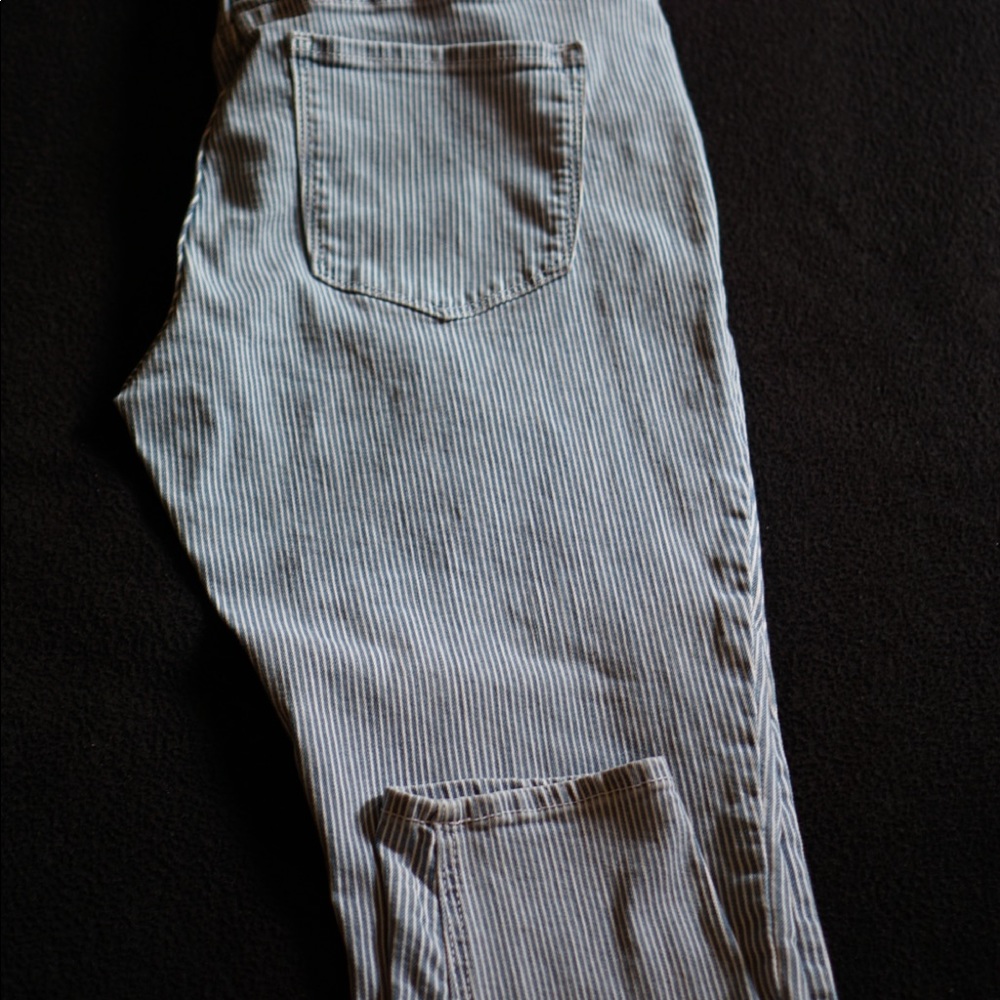 Old Navy Women’s Rockstar Super Skinny Mid Rise